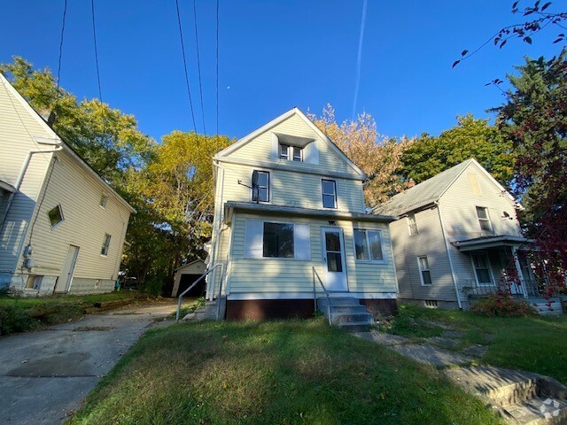 Building Photo - 846 Oberlin St Rental