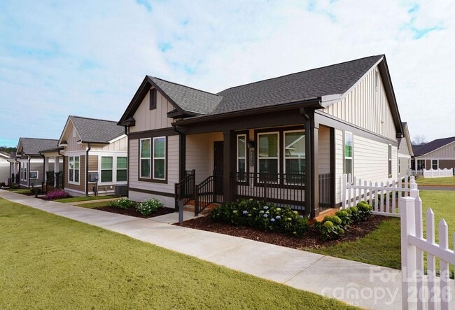 Building Photo - 1241 Columbia Cir Unit A1