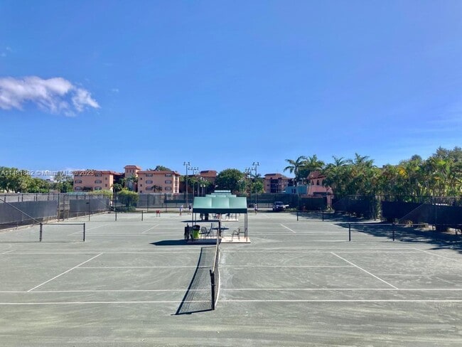 Building Photo - 610 Tennis Club Dr Unit 208 Rental