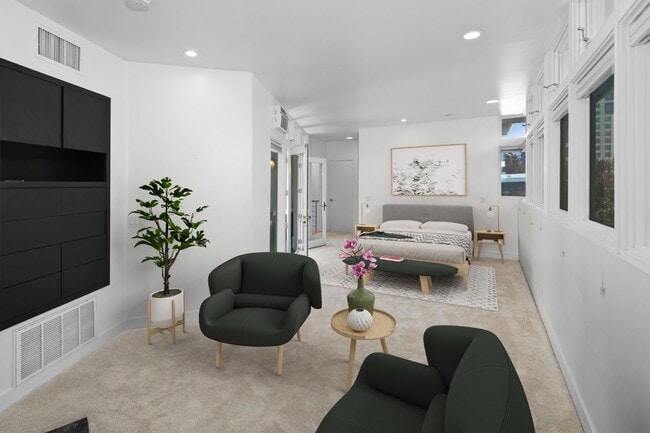 Photo - 702 Kettner Blvd