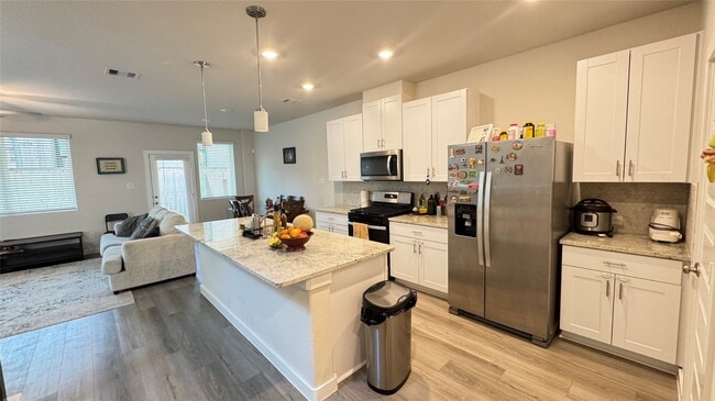 Photo - 1505 Red Acer Dr