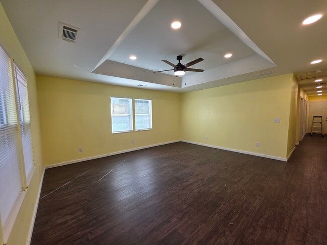 Sala de estar - 1120 Brookstone Rd