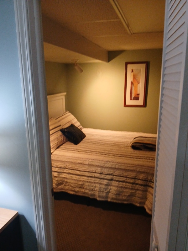 Photo - 405 Huron St