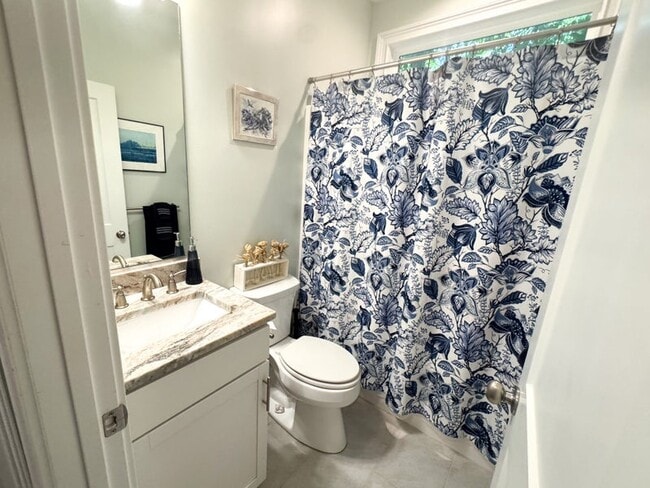 Photo - 360 Heidels Way