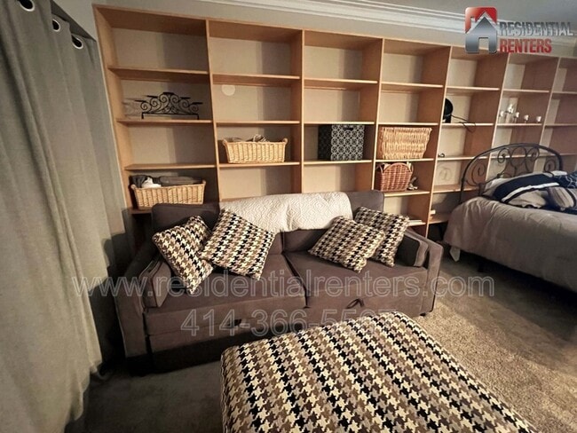 Photo - 1028 E Juneau Ave Unit 606