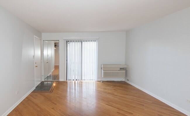 Photo - 2241 W Nichols Rd Unit C