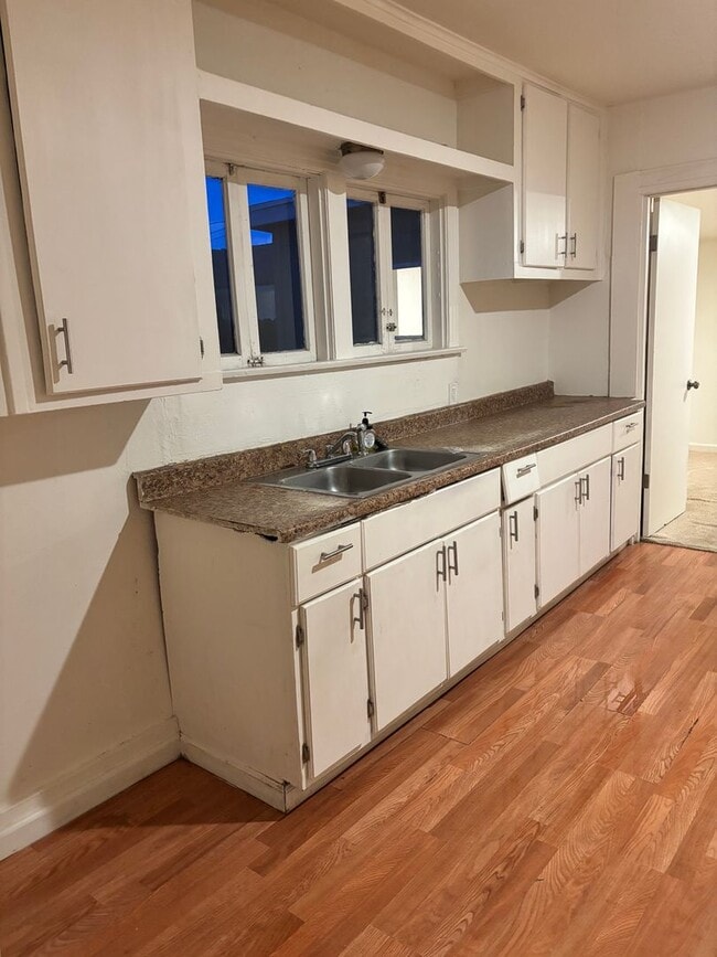 Photo - 615 Central Unit 615 Central