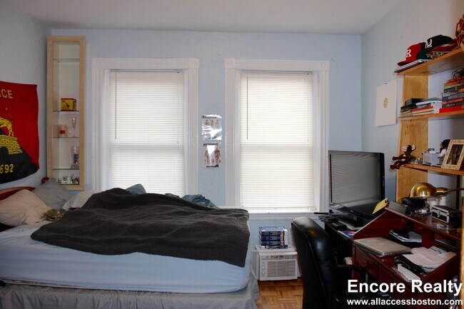 Photo - 40 Anderson St Unit 15