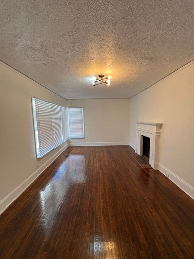 Photo - 3816 John Marshall Rd