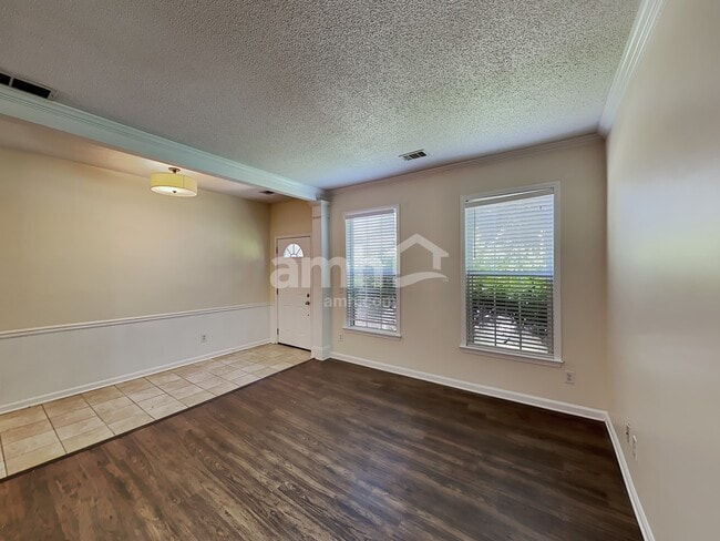 Photo - 4180 Glenaire Way NW