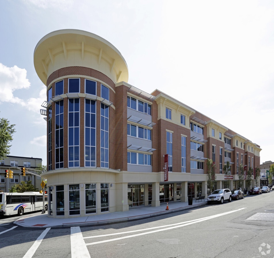 Photo - Franklin Street Residence Hall Apartments