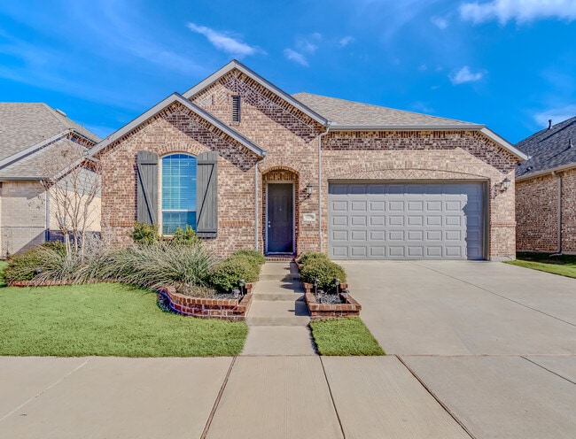 Building Photo - Harvest 1020