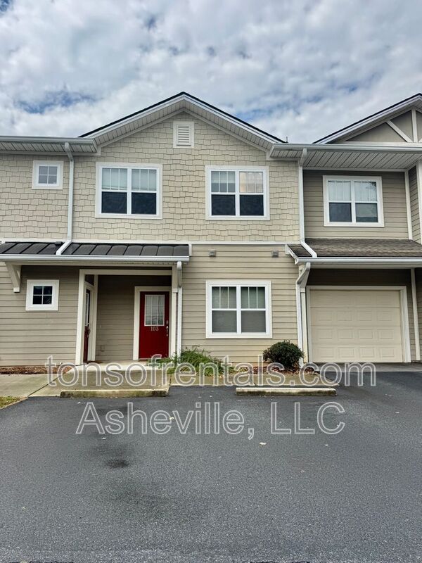 Building Photo - 93 Foxden Dr Unit 103