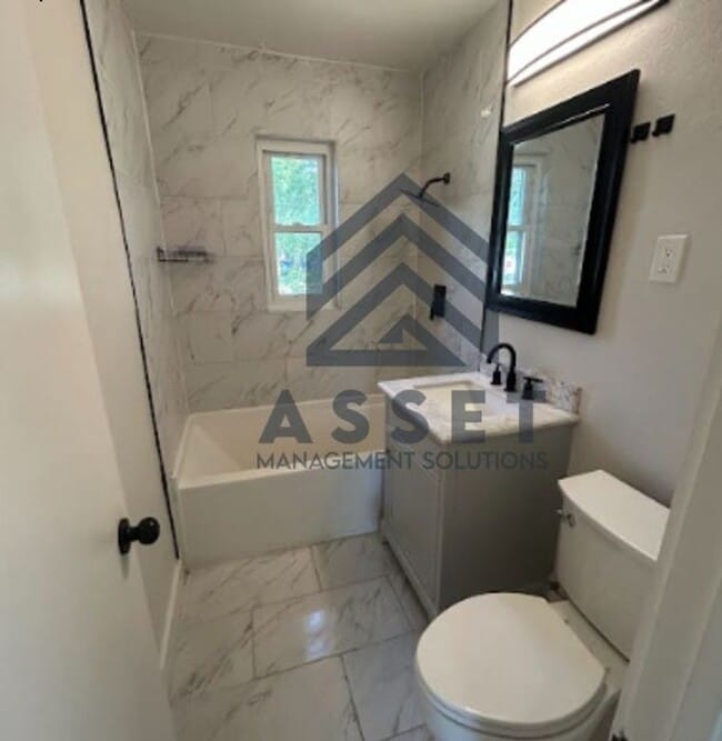 Photo - 2116 Westchester Dr