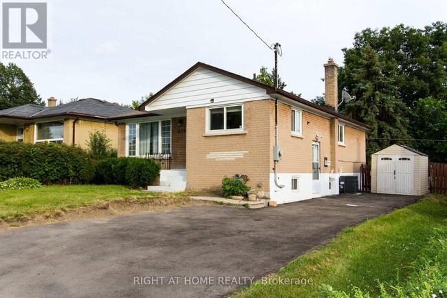 Photo - 659 Shakespeare Ave