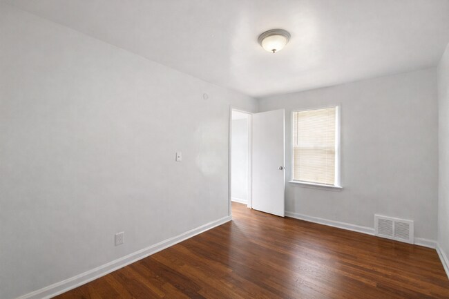 Photo - 19983 Norwood St