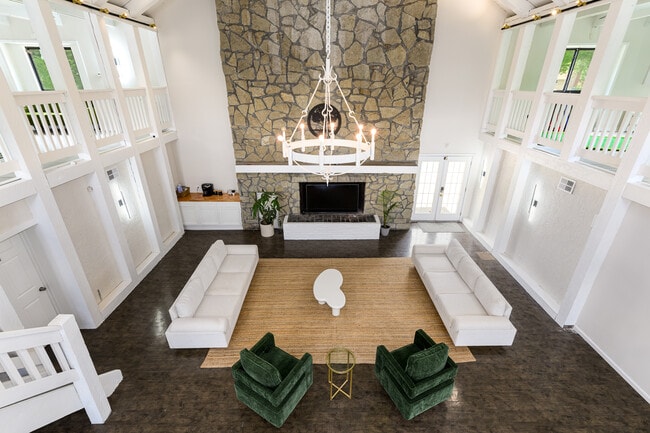 Oak Park Apartments
