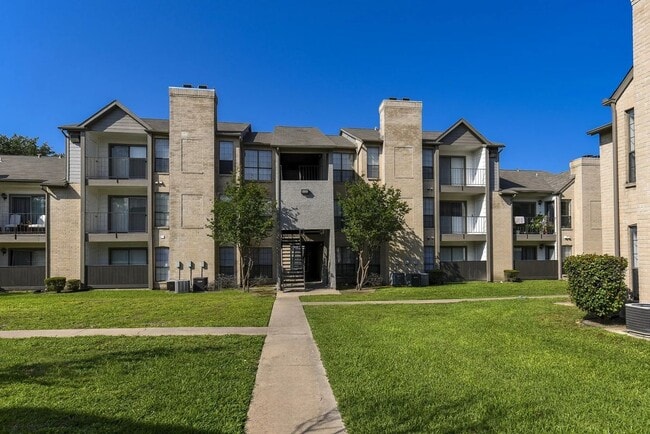 Building Photo - 9971 Quail Blvd Unit 01-0123