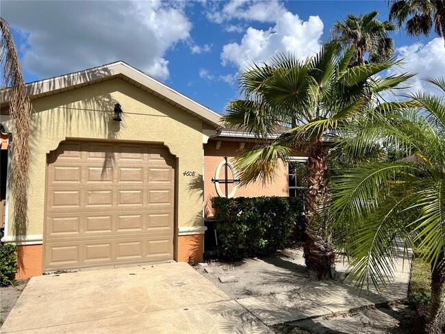 Photo - 4608 1st Ave E Unidad 4608 Rental