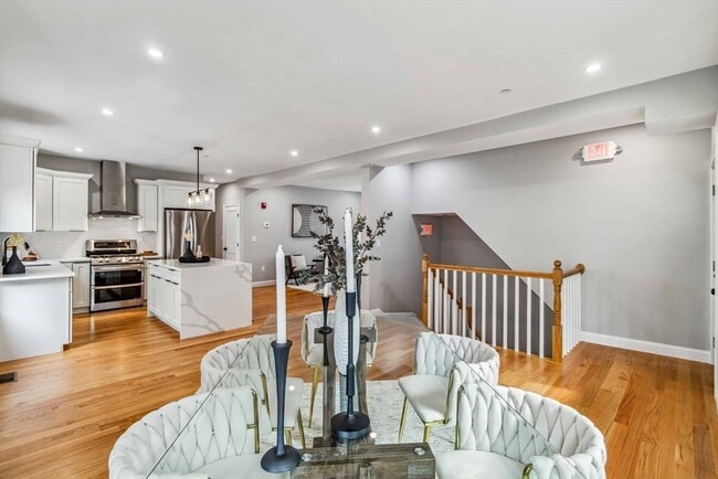 Photo - 16 Alston St