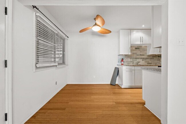 Photo - 505 W 7th St Unit 217