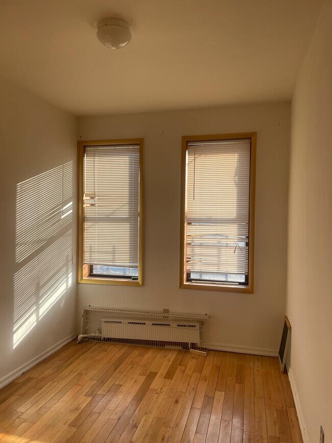 Photo - 1861 Flatbush Ave