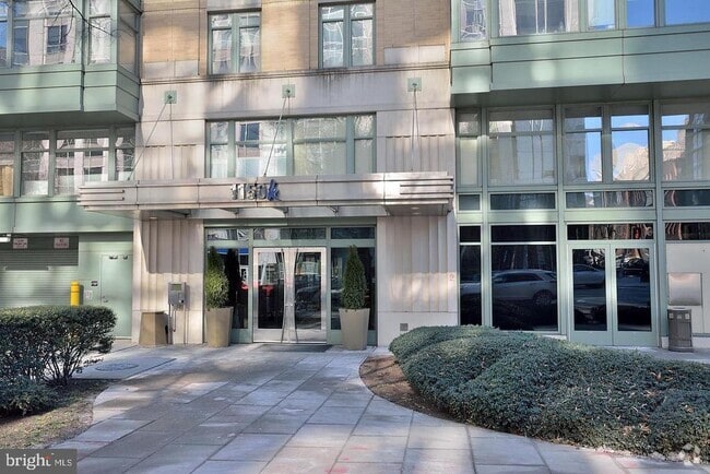 Building Photo - 1150 K St NW Unit 1010 Rental