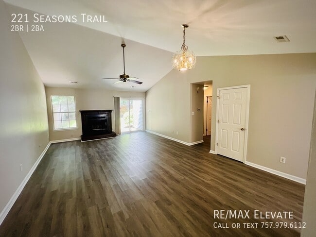 Photo - 221 Seasons Trail