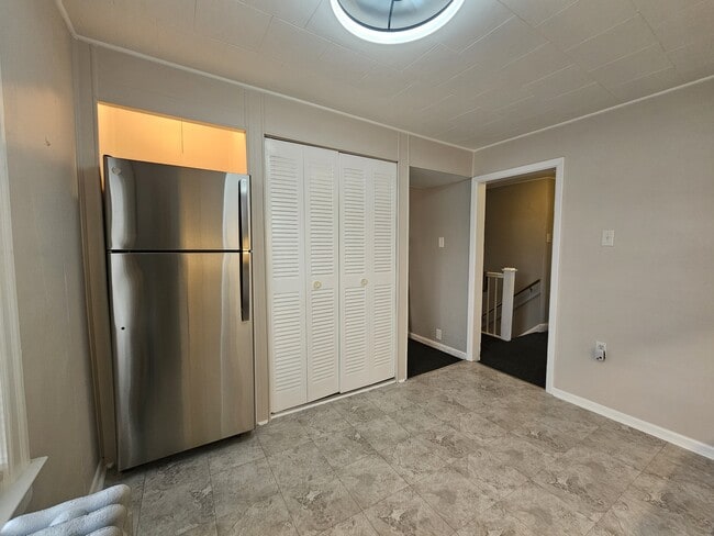 Photo - 396 W Clements Bridge Rd Unidad Two