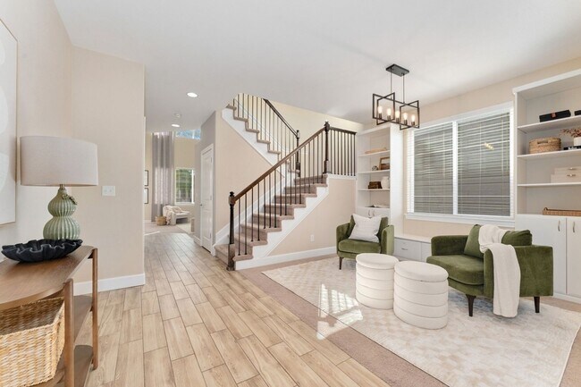 Photo - Evolve Real Estate: Evolve Real Estate: Me...