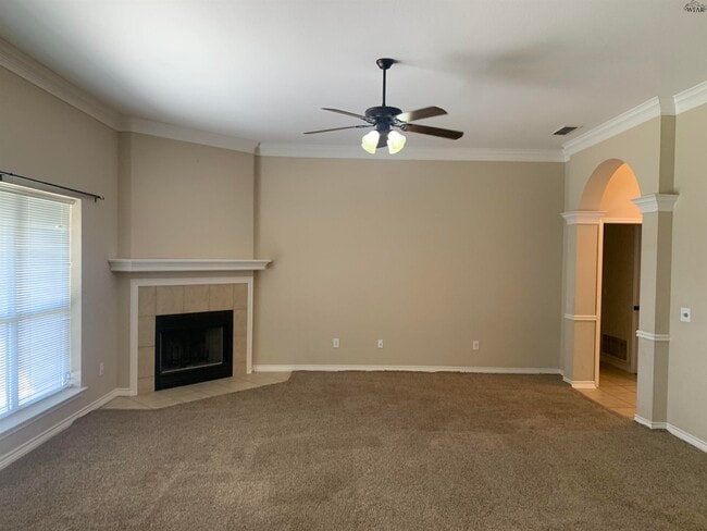 Photo - 6037 Laci Ln
