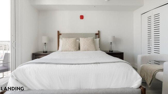 Photo - 1025 E 25th St Unit 609