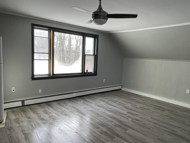 Photo - 81 Pine St Unit 3