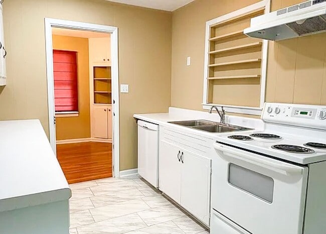 Photo - 3 Bed 2 Bath in Jville!