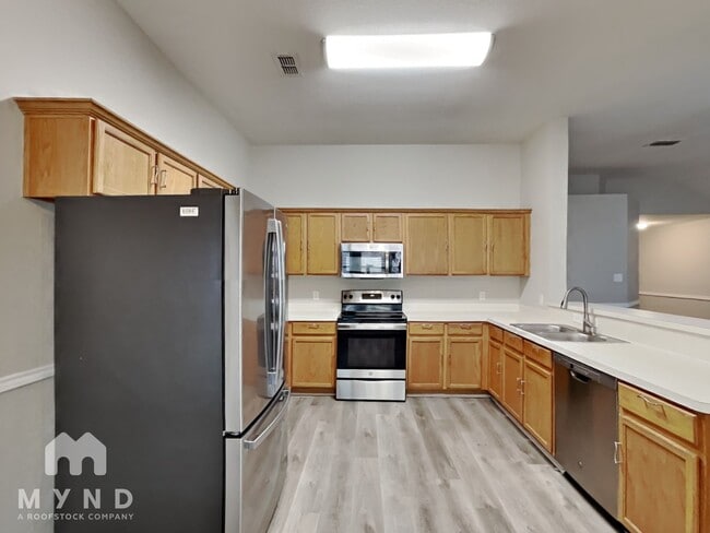 Photo - 229 Centennial Pl