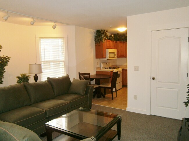Building Photo - 103 Highland Pl Rental