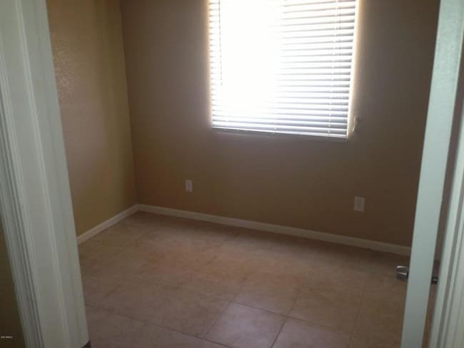 Photo - 235 N 93rd St