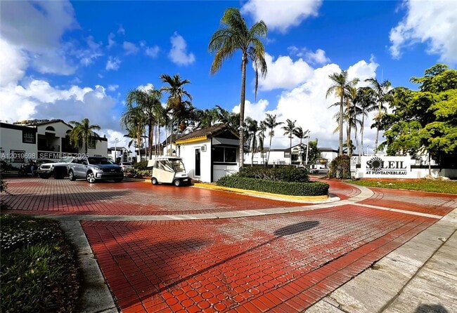 Building Photo - 9715 Fontainebleau Blvd Unit E209