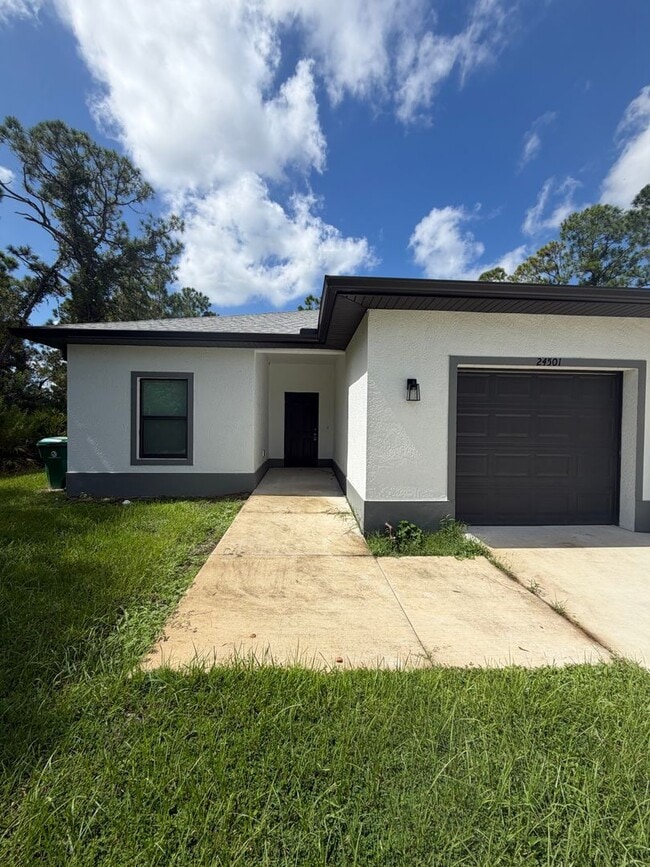 24501 Zephyr Ct