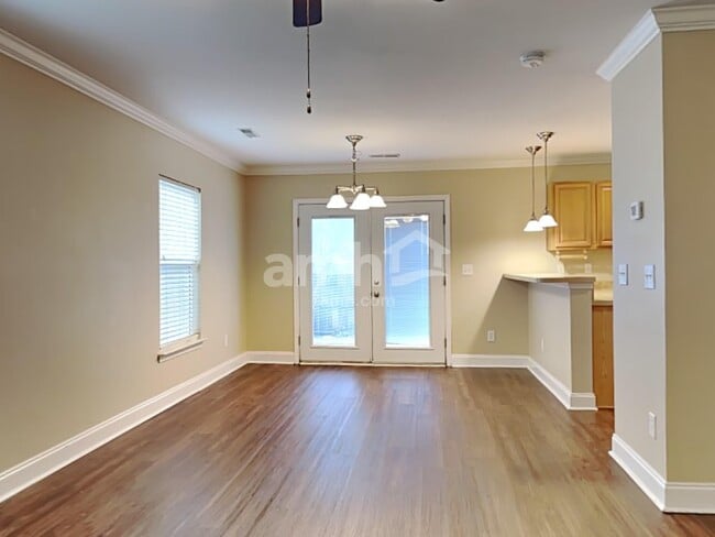 Photo - 8829 Shadowglen Dr