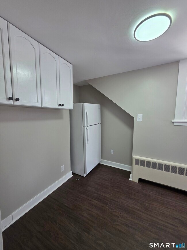 396 W Main St Unit 3