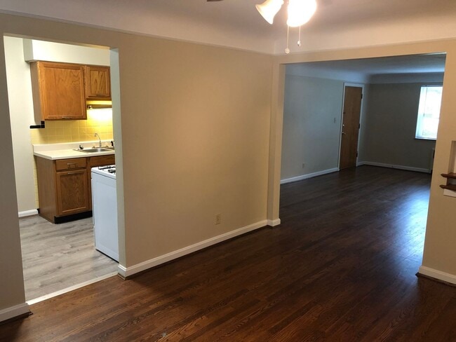 Photo - 5562 Beechmont Ave Unit 1