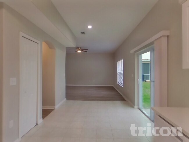 Photo - 31027 Bridgegate Dr