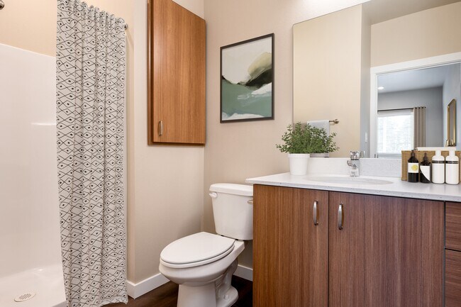 Autumn Woods | Two-Bedroom Bathroom