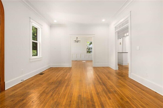 Photo - 787 Flat Shoals Ave SE