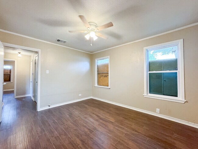 Photo - 4116 Robert L Parish SR Ave