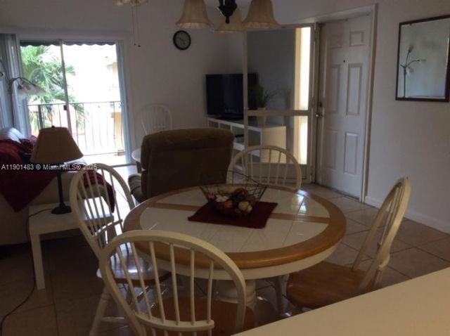 Photo - 653 Waterside Dr Unit 653