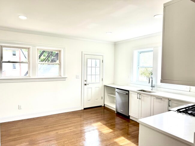 Photo - 109 Spring St