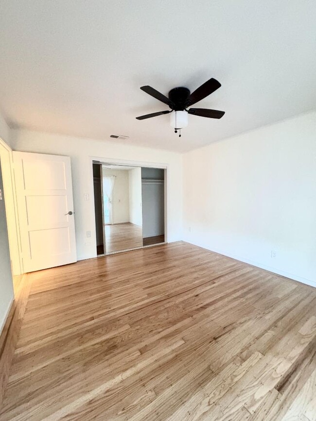 Photo - 415 Wisteria Dr