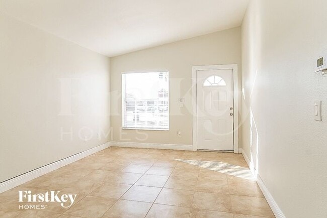 Photo - 8927 NW 114th St